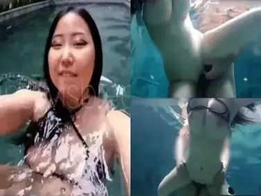 MsBreewc Main Panas Di Kolam Renang Villa
