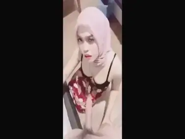 Suruh Sepupu Cantik Hisap Kontol Ganas Keenakan